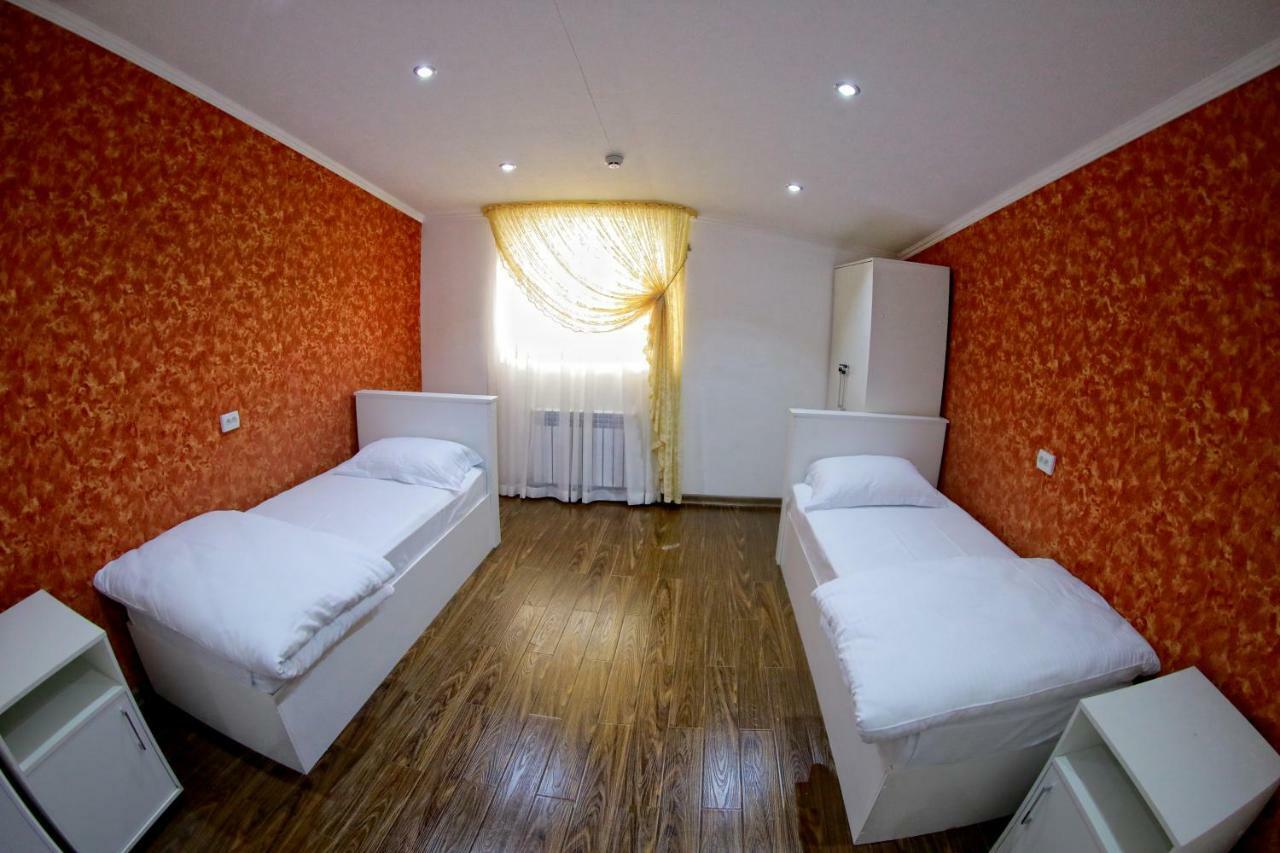 Manija Hostel Samarcande Extérieur photo